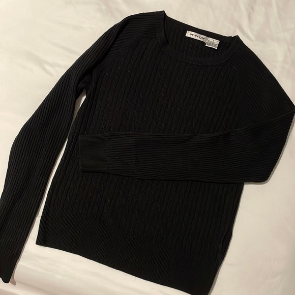 Crop Top Sweater - Picture 3 of 3